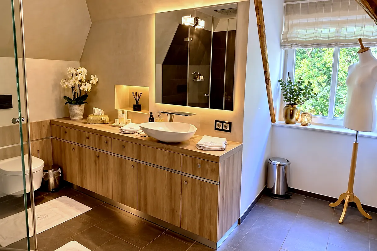 Bathroom, 14 Schwarzer Schwan