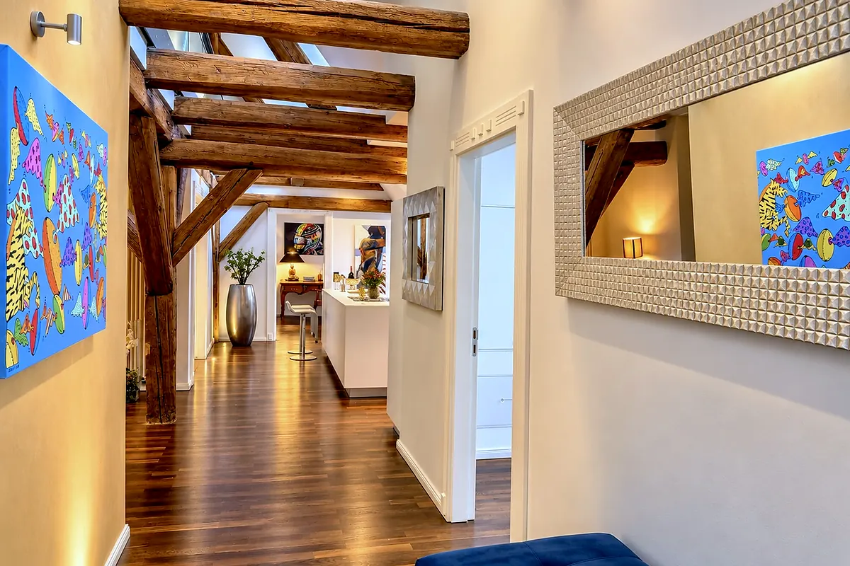 Corridor, 14 Schwarzer Schwan